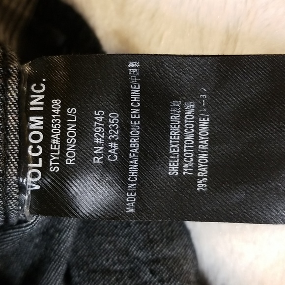 Volcom Shirt Size Mens XL Black Shacket Denim Pockets - Picture 9 of 9